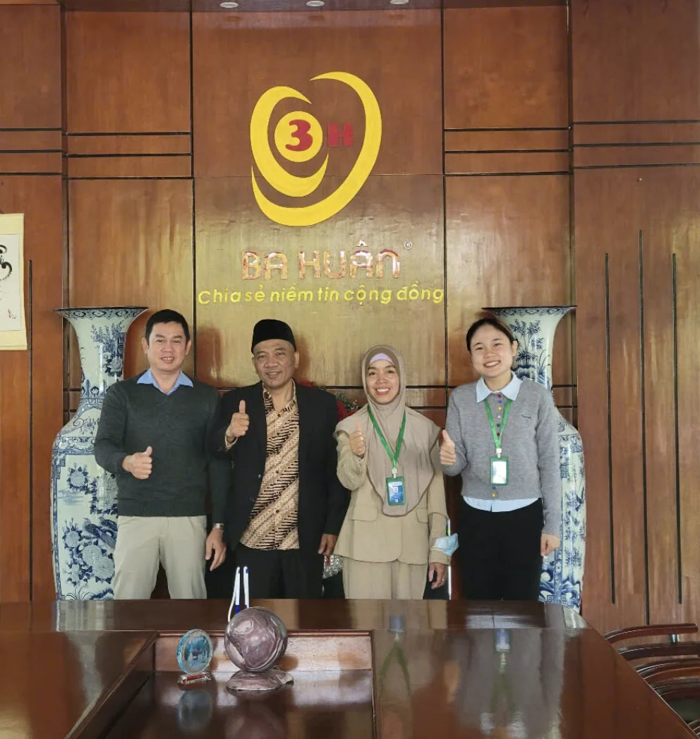 Đoàn Halal Việt Nam làm việc với doanh nghiệp trứng gia cầm Ba Huân