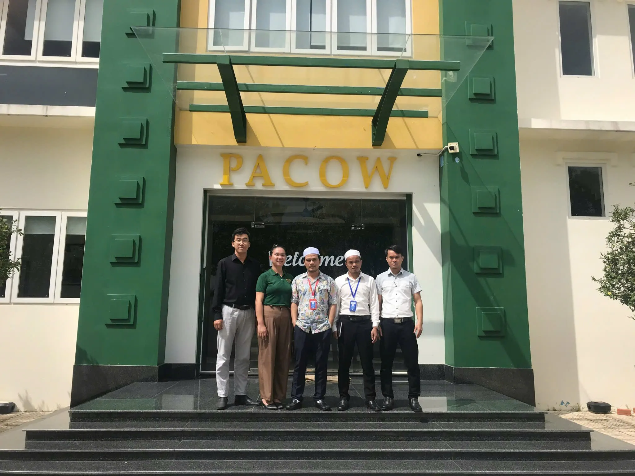 Đoàn Halal Việt Nam làm việc tại nhà máy Pacow
